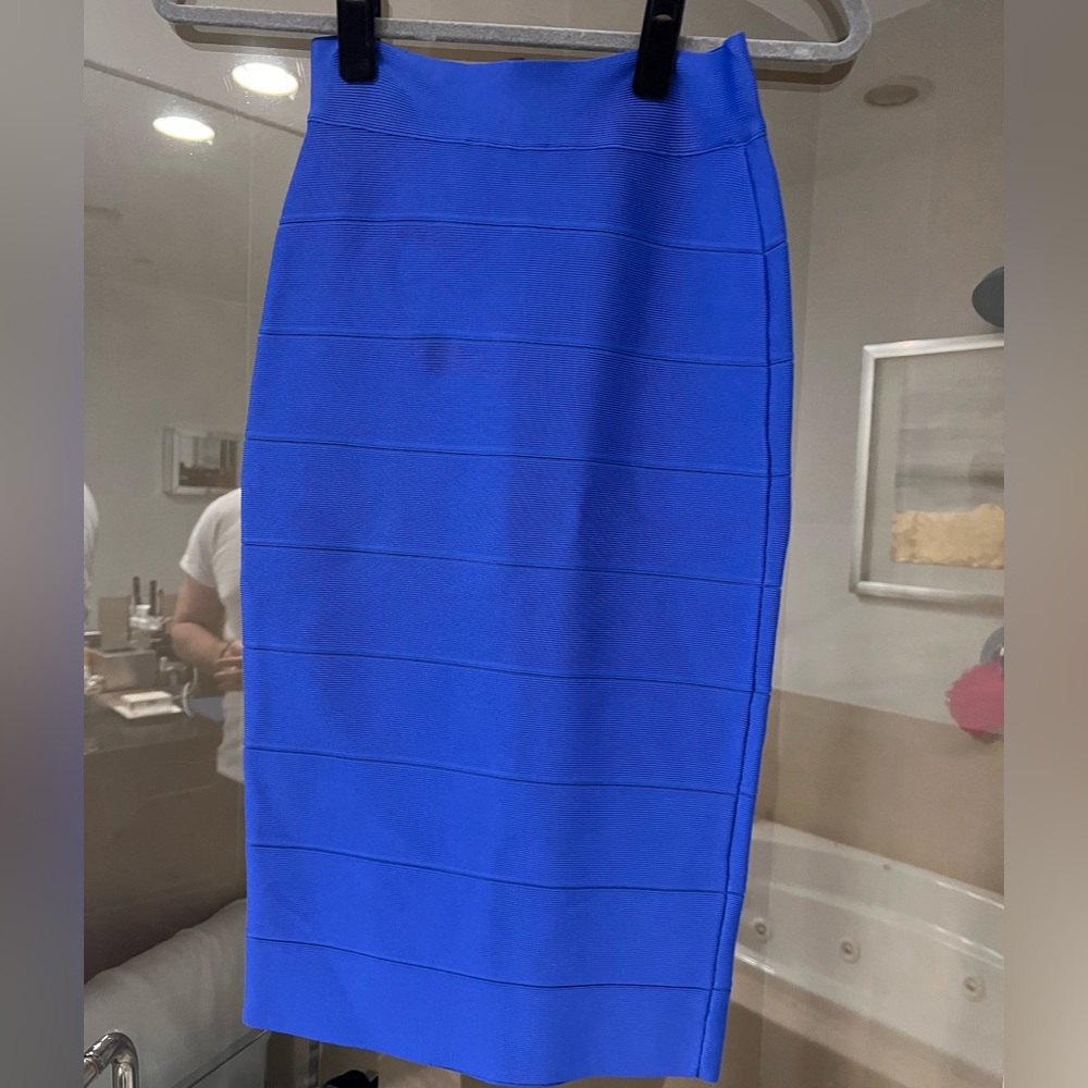 Bcbg maxazria long blue bandage skirt .